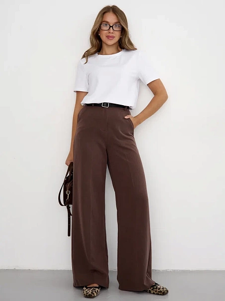 Футболка BASE, белая