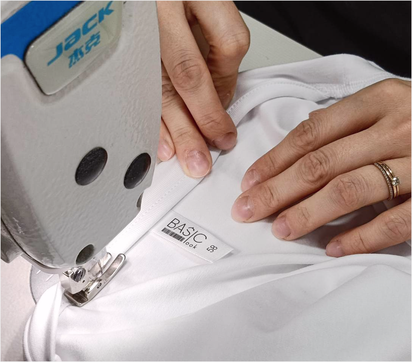 Поставщикам